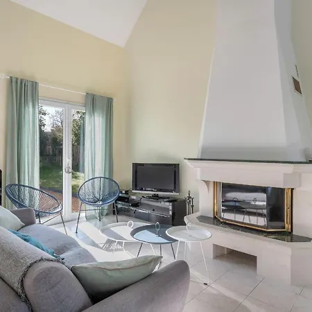 Maison Moderne Pour 6 Personnes A Holiday home