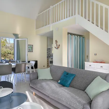 Maison Moderne Pour 6 Personnes A *
